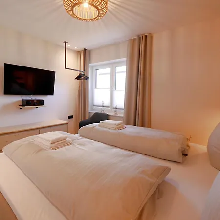 First-Class Domizil Willingen-Lodge Mit Eingezaeuntem Garten Und Spielplatz In Zentraler Top-Lage!