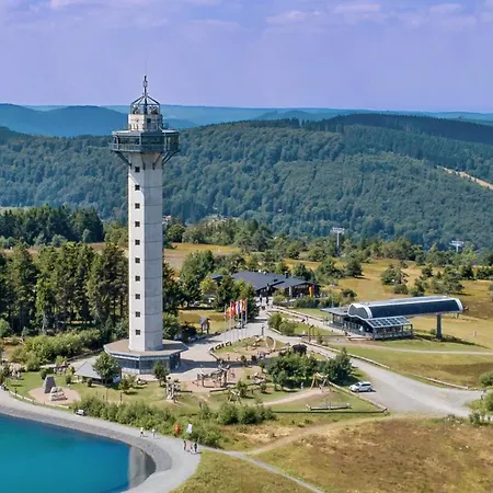Апартаменты First-class Domizil Willingen-lodge Mit Garten In Zentraler Top-lage! Виллинген