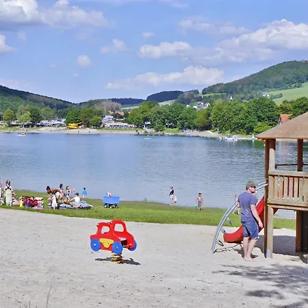 Lejlighed First-Class Domizil Willingen-Lodge Mit Eingezaeuntem Garten Und Spielplatz In Zentraler Top-Lage! *