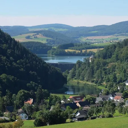 First-Class Domizil Willingen-Lodge Mit Eingezaeuntem Garten Und Spielplatz In Zentraler Top-Lage! Lejlighed