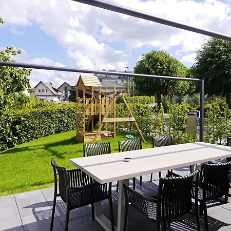 First-class Domizil Willingen-lodge Mit Eingezaeuntem Garten Und Spielplatz In Zentraler Top-lage! * Willingen (Upland)